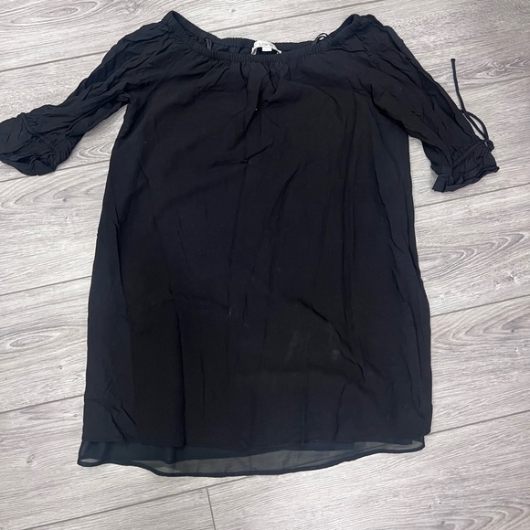 Black dress - Picture 1 of 8